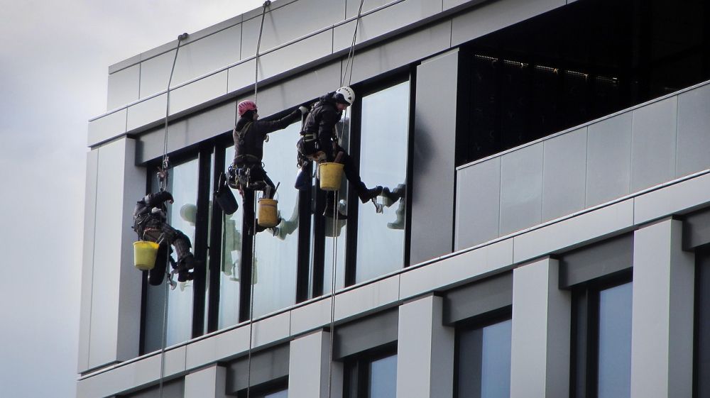 Vinduespudser odense  sådan får du skinnende rene ruder året rundt
